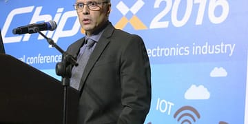 ג'וני סרוג'י נואם בכנס ChipEx2016 צילום: ניב קנטור