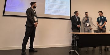 נציגי Toby, Texas Instruments, D3 Embedded ו-HTC במסיבת העיתונאים בכנס AUTOSENS/InCabin שהתקיים בברצלונה, 8 באוקטובר 2024. צילום: אבי בליזובסקי