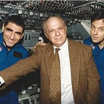 אבי הר אבן ז"ל מבקר ביוסטון ומשתתף בסימולטור טיסה של מעבורת החלל במהלך ההכנות לטיסת הקולומביה, שכידוע הסתיימה באסון. צילום: סוכנות החלל הישראלית במשרד המדע