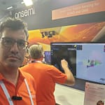 ארז תדמור, מנהל מרכז הפיתוח של און סמי בישראל, בתערוכת AUTOSENS-INCABIN. צילום עצמי