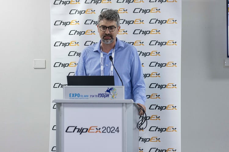 ד"ר דניאל צ'יבוטרו, היילו בכנס ChipEX2024. צילום: לנס הפקות